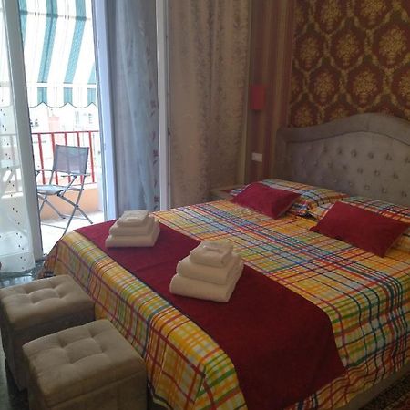 La Casa Di Sonia Ξενοδοχείο Σαβόνα Εξωτερικό φωτογραφία